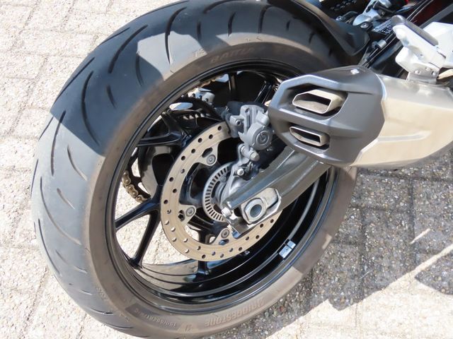 bmw - f-900-r