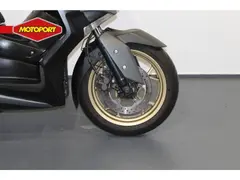 Yamaha Xmax 300 Tech MAX 2021 occasion – foto 14 van 16