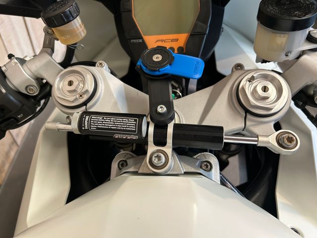 ktm - 1190-rc-8