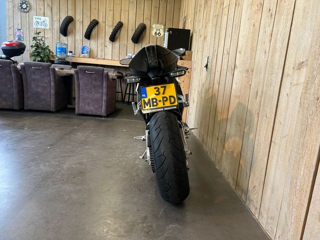 ktm - 1190-rc-8
