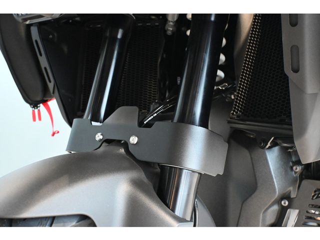 bmw - r-1300-gs-adventure