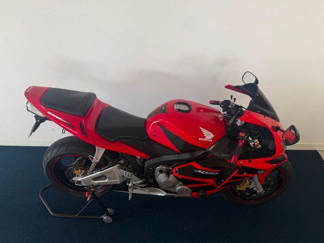 honda - cbr-600-rr
