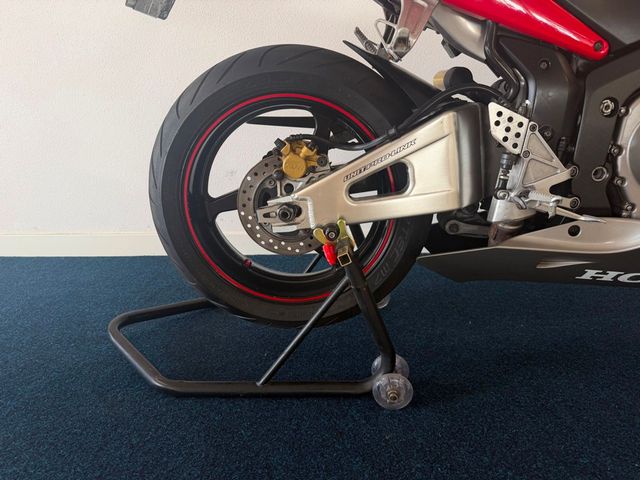 honda - cbr-600-rr