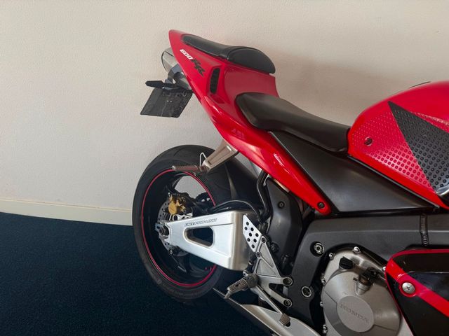 honda - cbr-600-rr