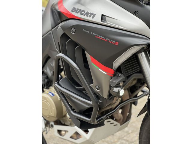 ducati - multistrada-v4-s-grand-tour