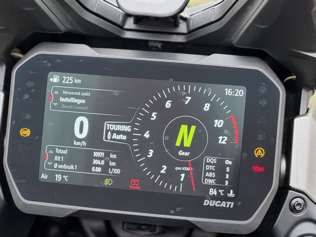 ducati - multistrada-v4-s-grand-tour