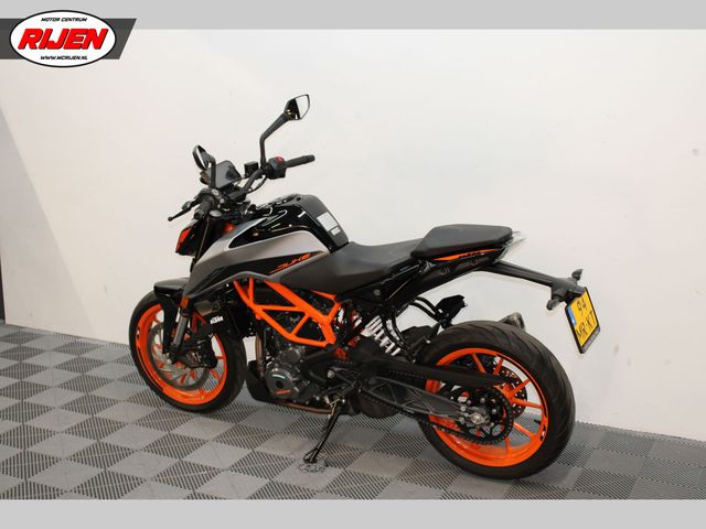 ktm - 390-duke-abs