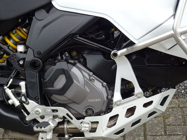 ducati - desertx