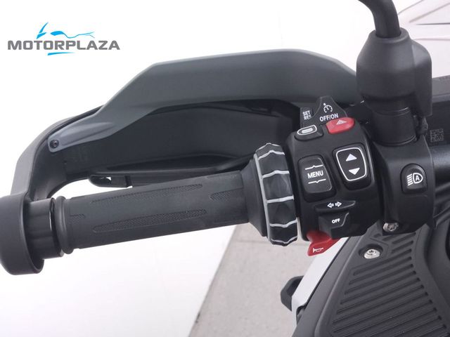 bmw - r-1300-gs-adventure