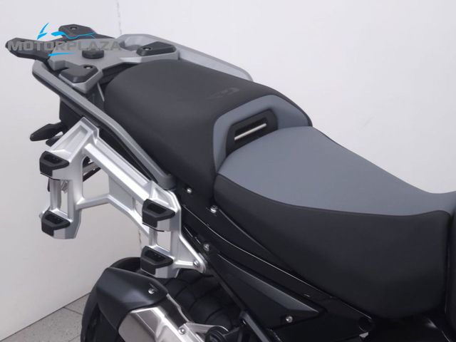 bmw - r-1300-gs-adventure