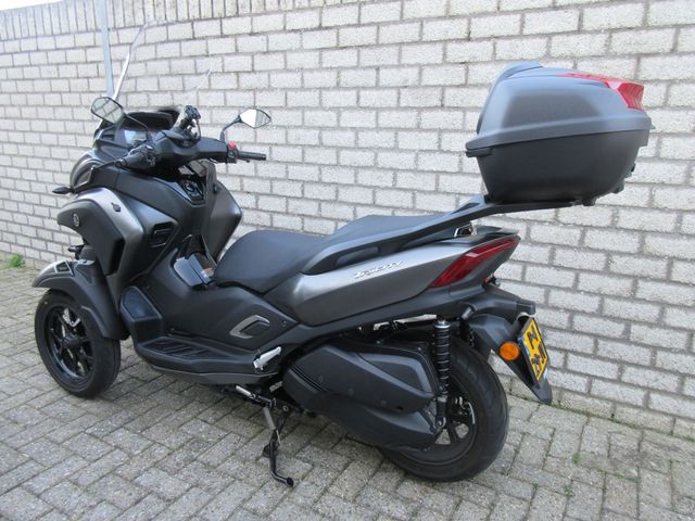 yamaha - tricity-300