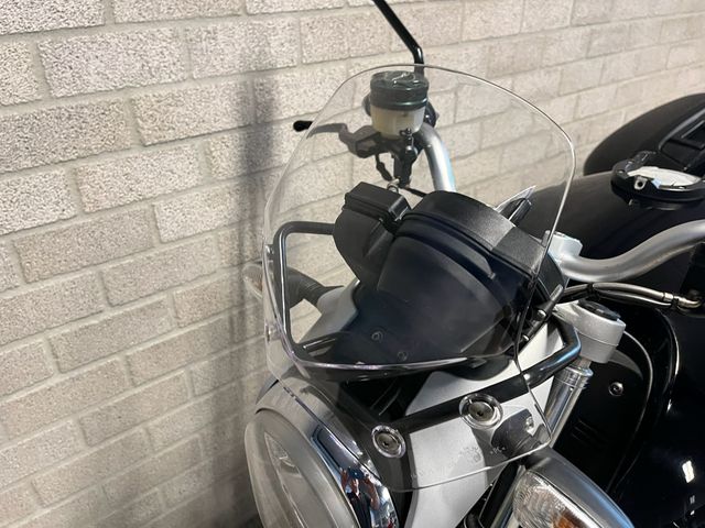 bmw - r-1200-r-abs