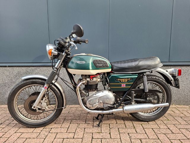 triumph - bonneville