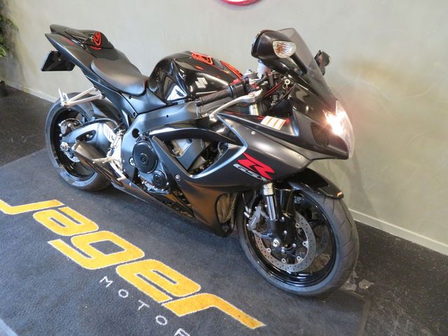 suzuki - gsx-r-600