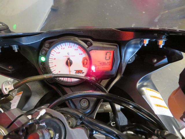 suzuki - gsx-r-600