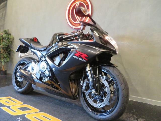 suzuki - gsx-r-600