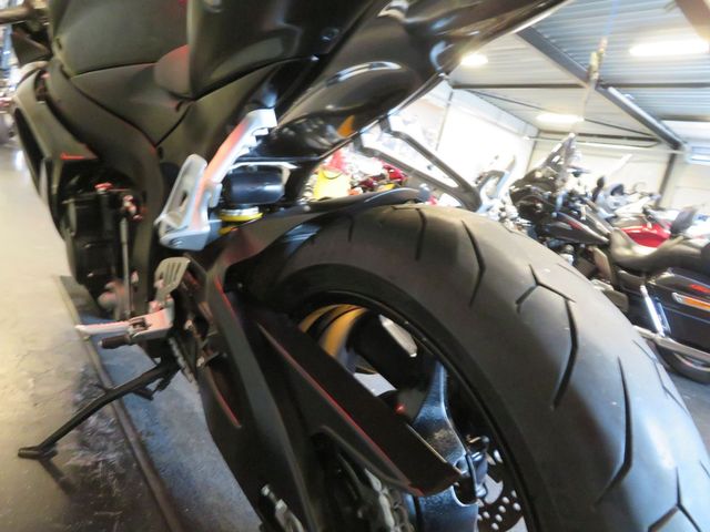 suzuki - gsx-r-600
