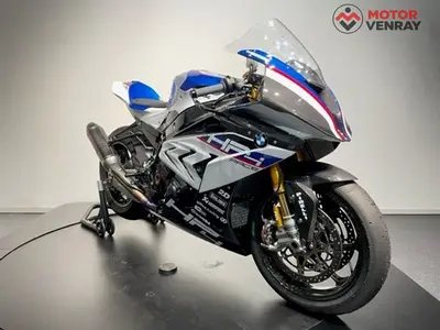 BMW HP 4 RACE – foto 4