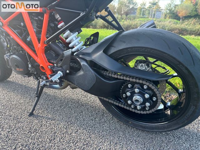 ktm - 1290-super-duke-r