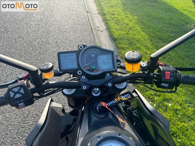 ktm - 1290-super-duke-r