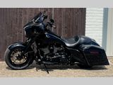 HARLEY-DAVIDSON STREET GLIDE