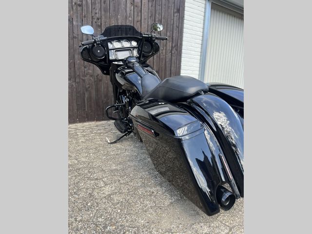 harley-davidson - street-glide