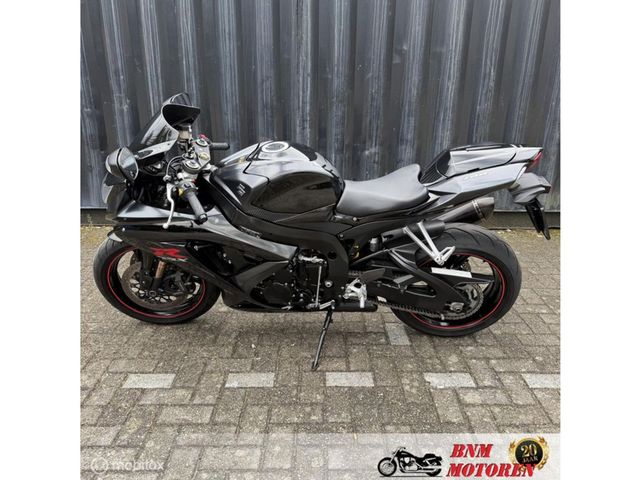 suzuki - gsx-r-750