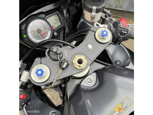 suzuki - gsx-r-750