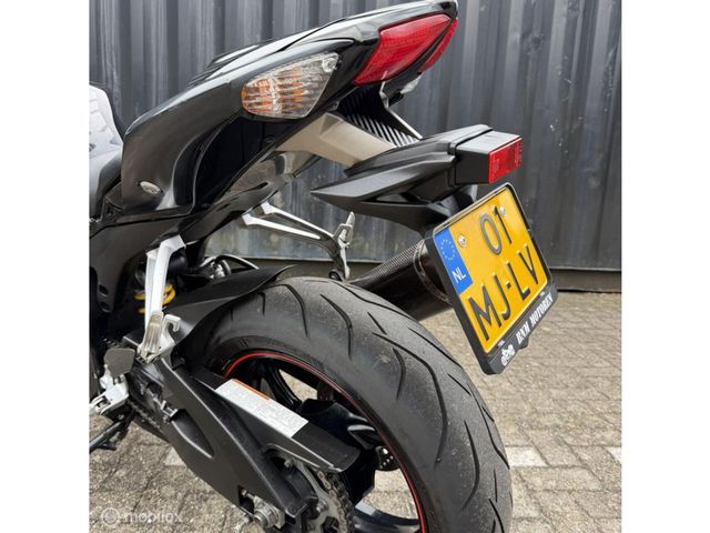 suzuki - gsx-r-750