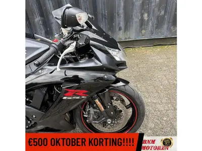 SUZUKI GSX-R 750 – foto 2