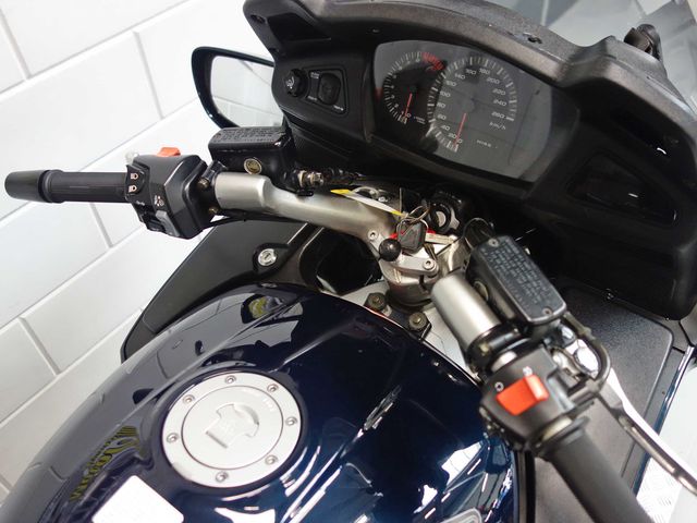 honda - st-1300-pan-european