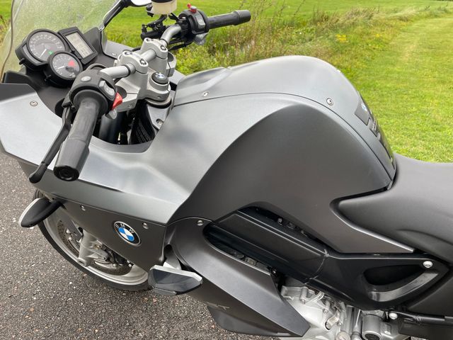 bmw - f-800-st