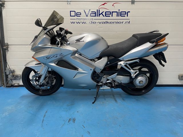 honda - vfr-800-fi-vtec-abs