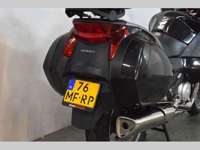 honda - nt-700-v-deauville