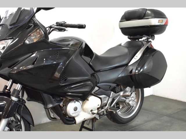 honda - nt-700-v-deauville