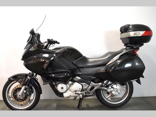 honda - nt-700-v-deauville