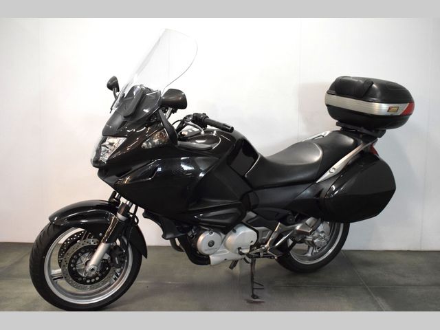 honda - nt-700-v-deauville