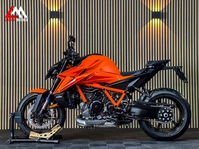 ktm - 1390-super-duke-r-evo