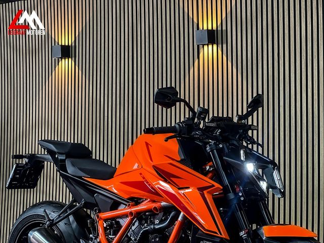 ktm - 1390-super-duke-r-evo