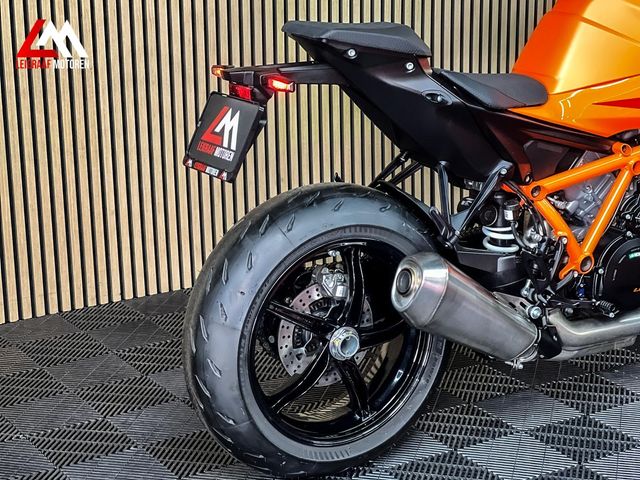 ktm - 1390-super-duke-r-evo