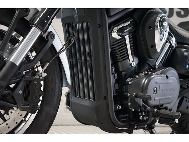 QJMOTOR - srv-600-v
