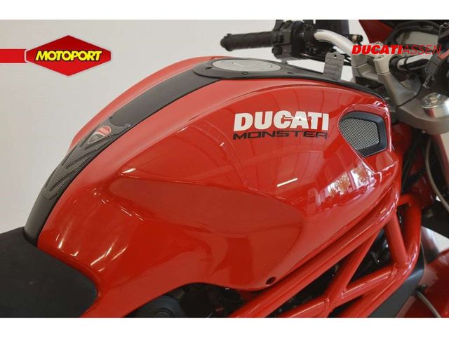 ducati - monster-696