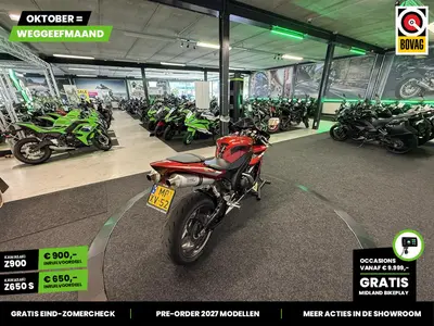 YAMAHA YZF R1 – foto 3
