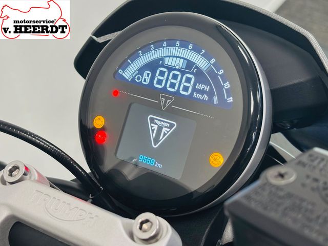 triumph - trident-660