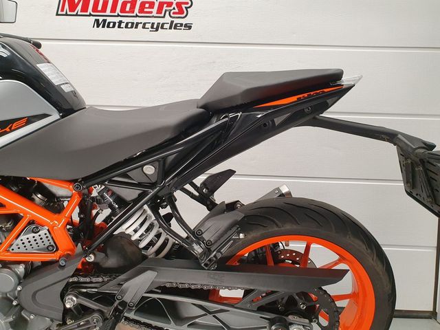 ktm - 390-duke-abs