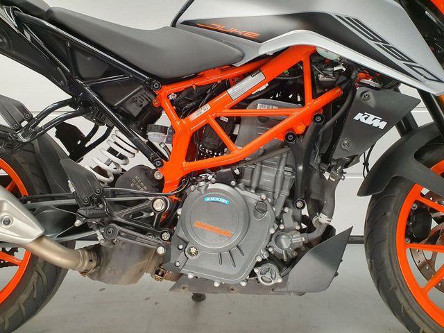 ktm - 390-duke-abs