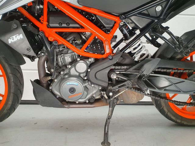 ktm - 390-duke-abs