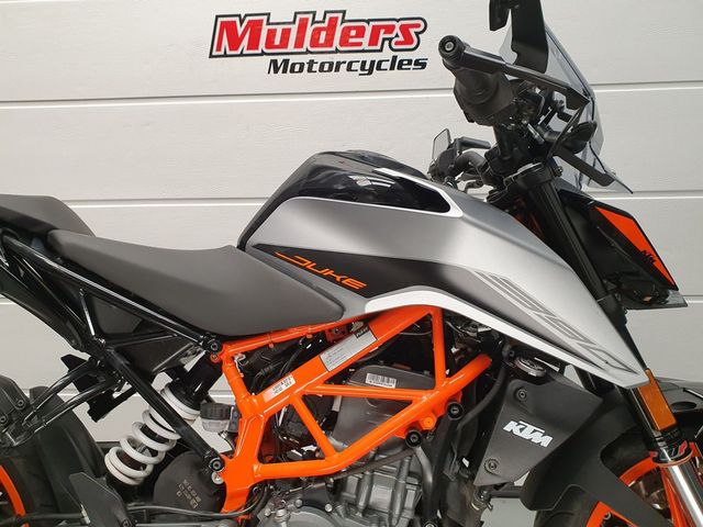 ktm - 390-duke-abs