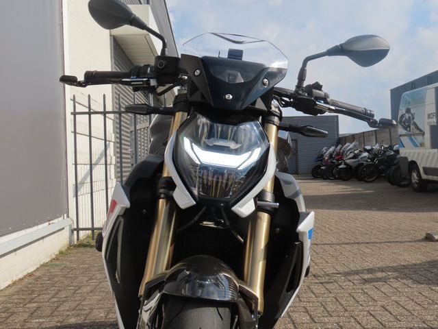 bmw - s-1000-r