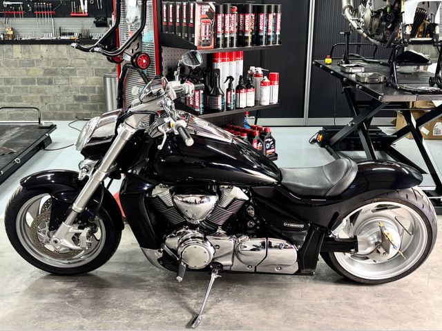 suzuki - m-1800-r-intruder